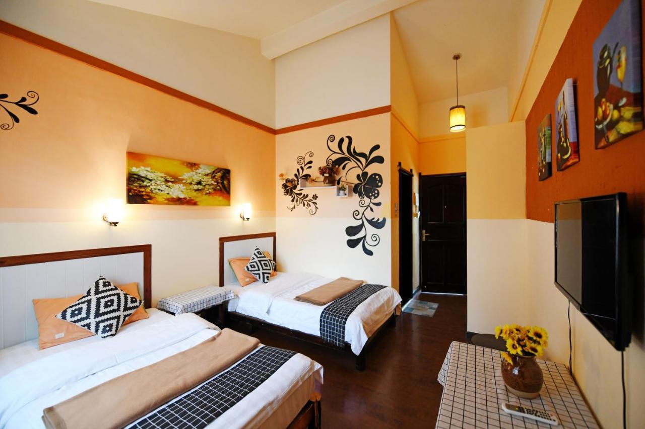 Maple Leaf Inn Lijiang  Esterno foto
