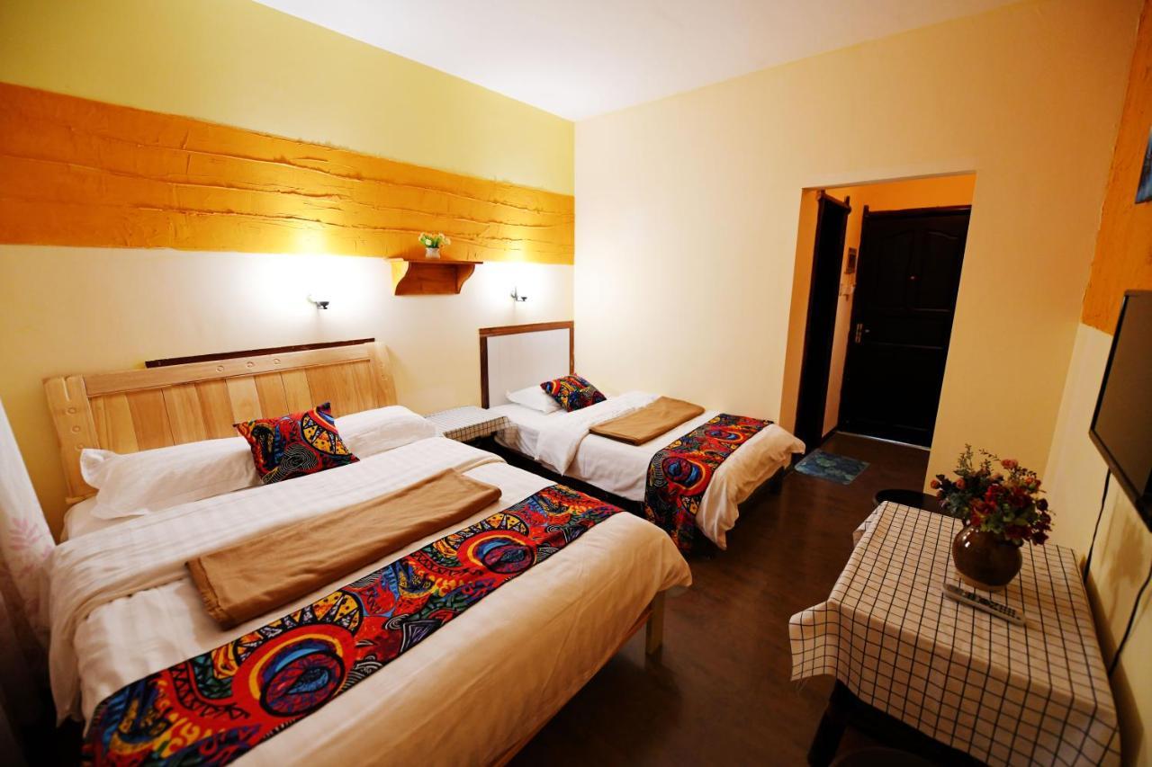 Maple Leaf Inn Lijiang  Esterno foto