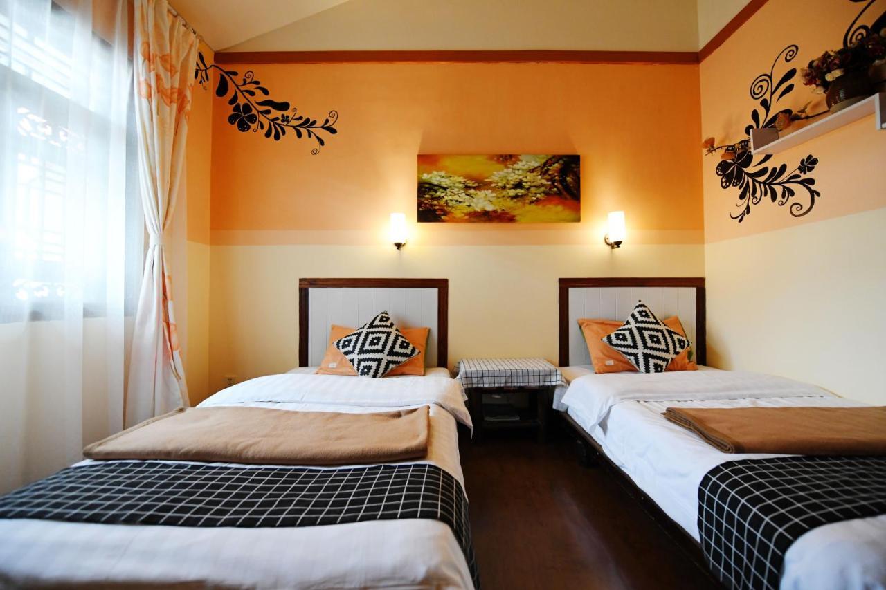 Maple Leaf Inn Lijiang  Esterno foto