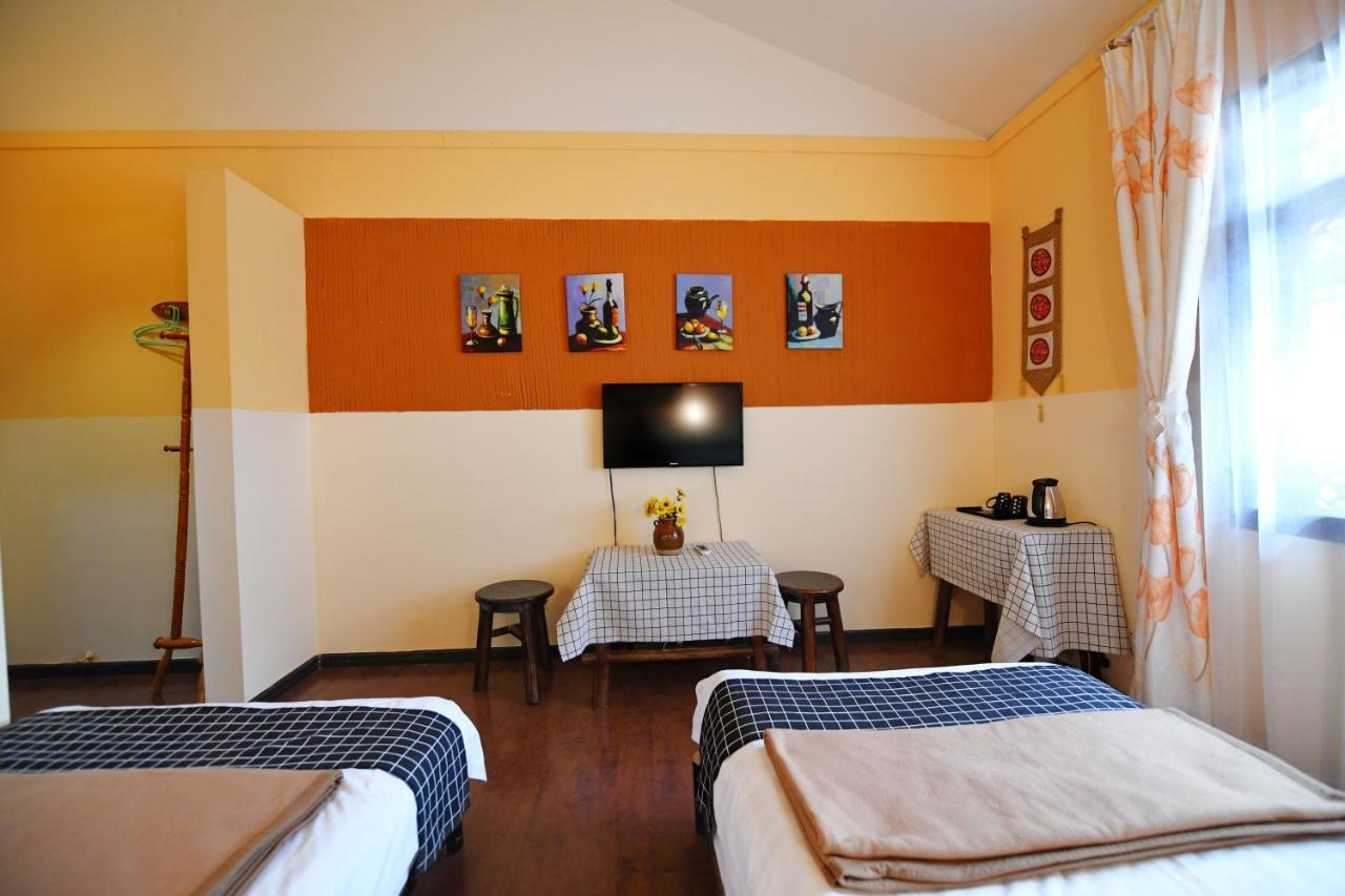 Maple Leaf Inn Lijiang  Esterno foto