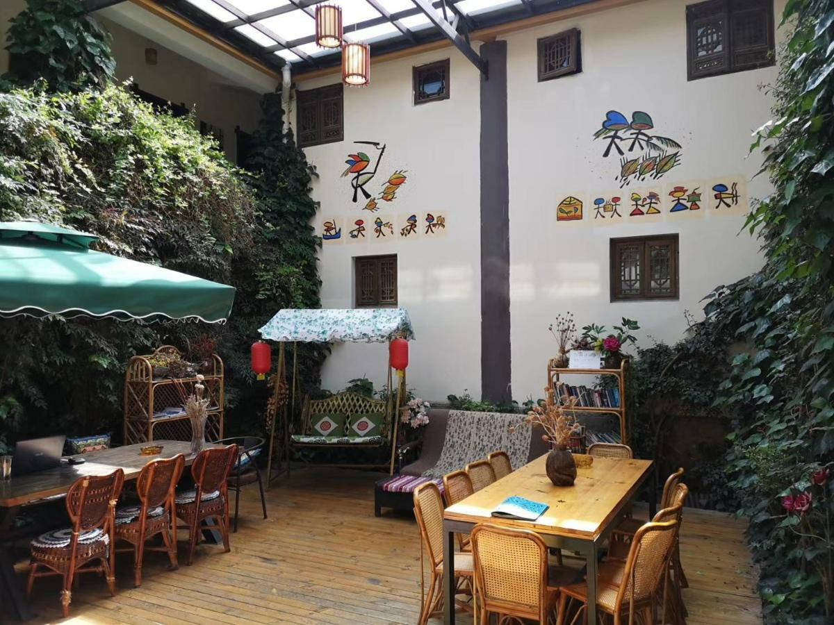 Maple Leaf Inn Lijiang  Esterno foto