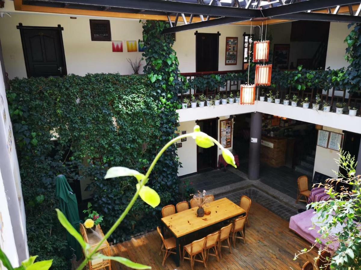 Maple Leaf Inn Lijiang  Esterno foto
